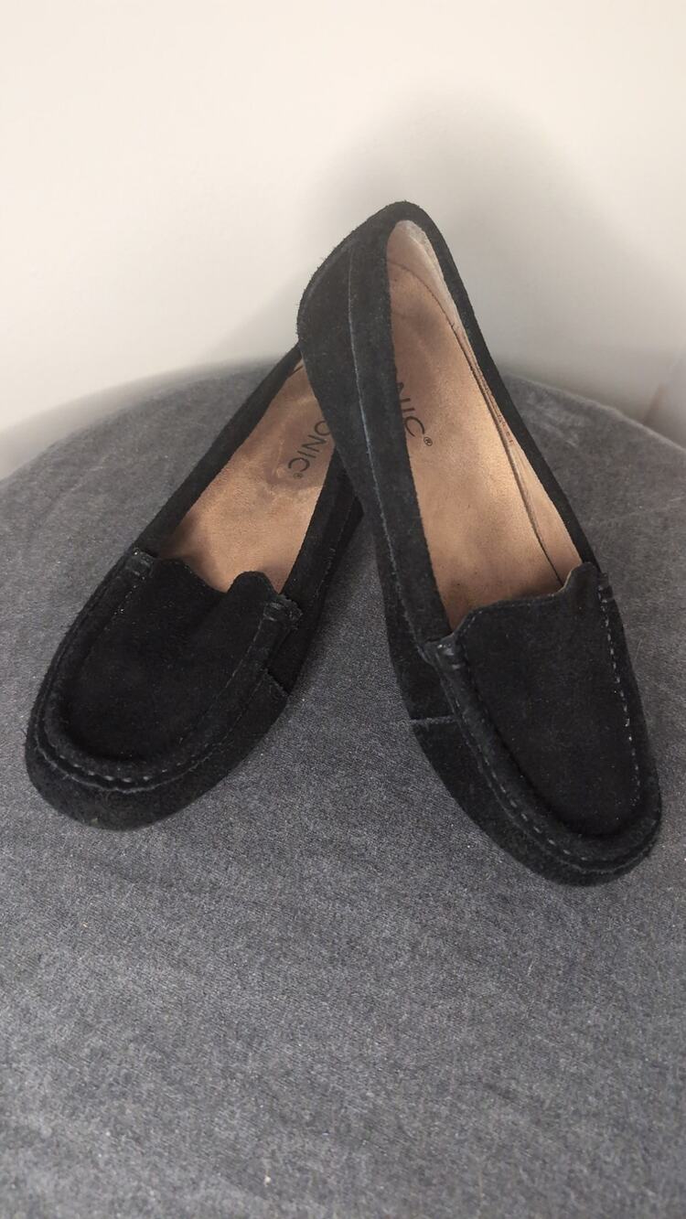 Vionic Debbie Suede Loafers Womens 6 Black Comfort Orthotic Slip On Shoes